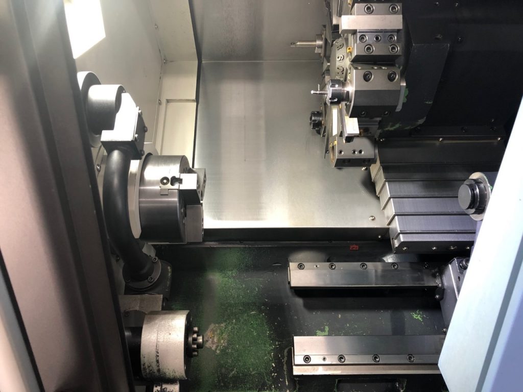 Tour 2 axes DOOSAN LYNX 220A