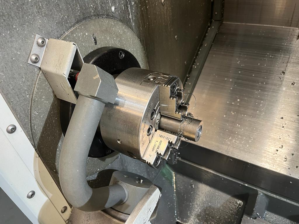 Tour 4 axes ST-10Y
